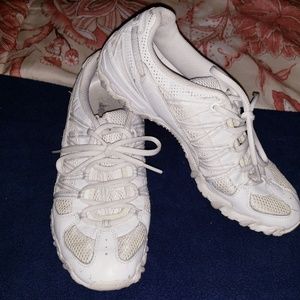 Skechers tennis shoes